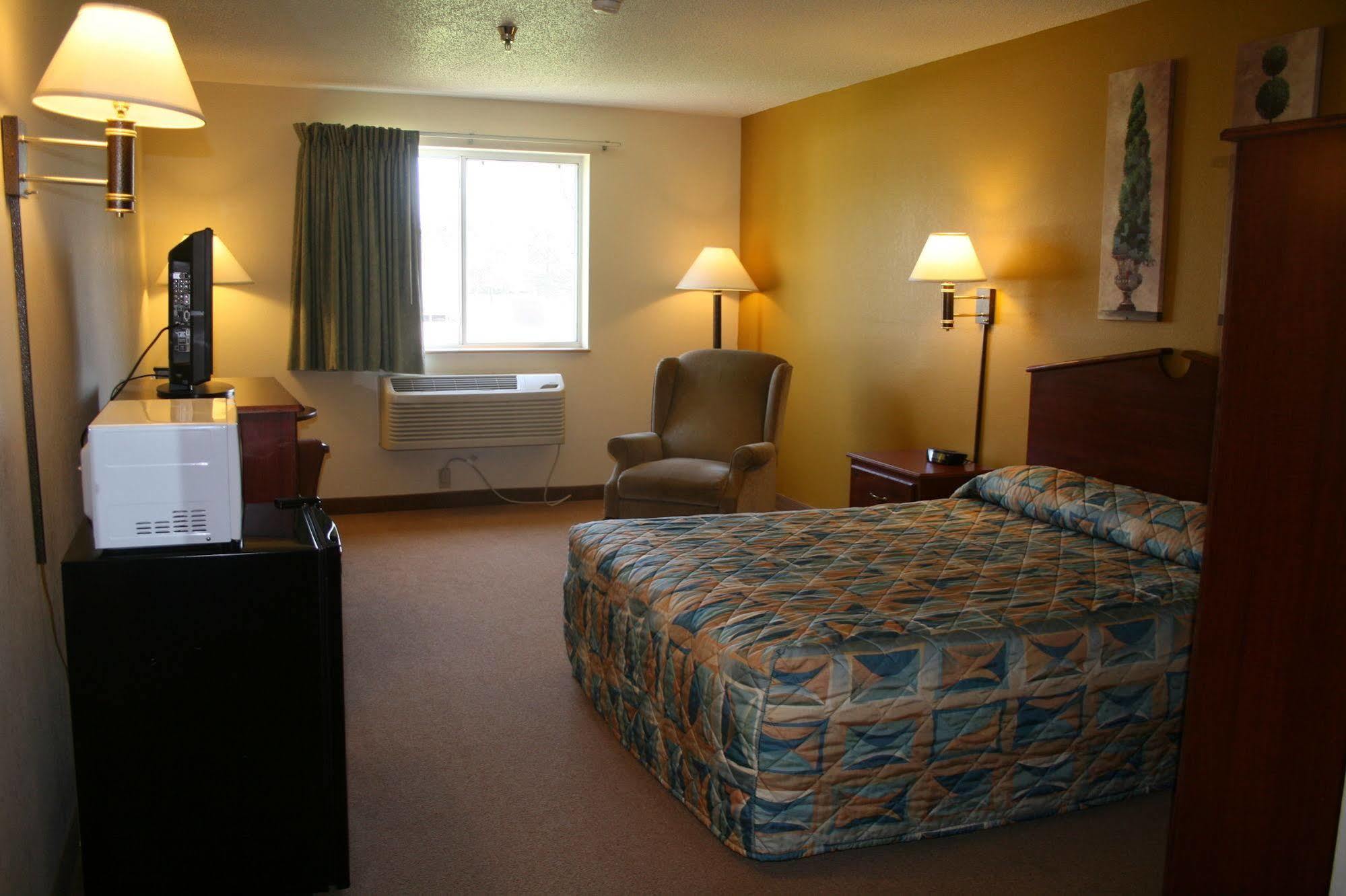 Heritage Inn Express Marysville Bagian luar foto