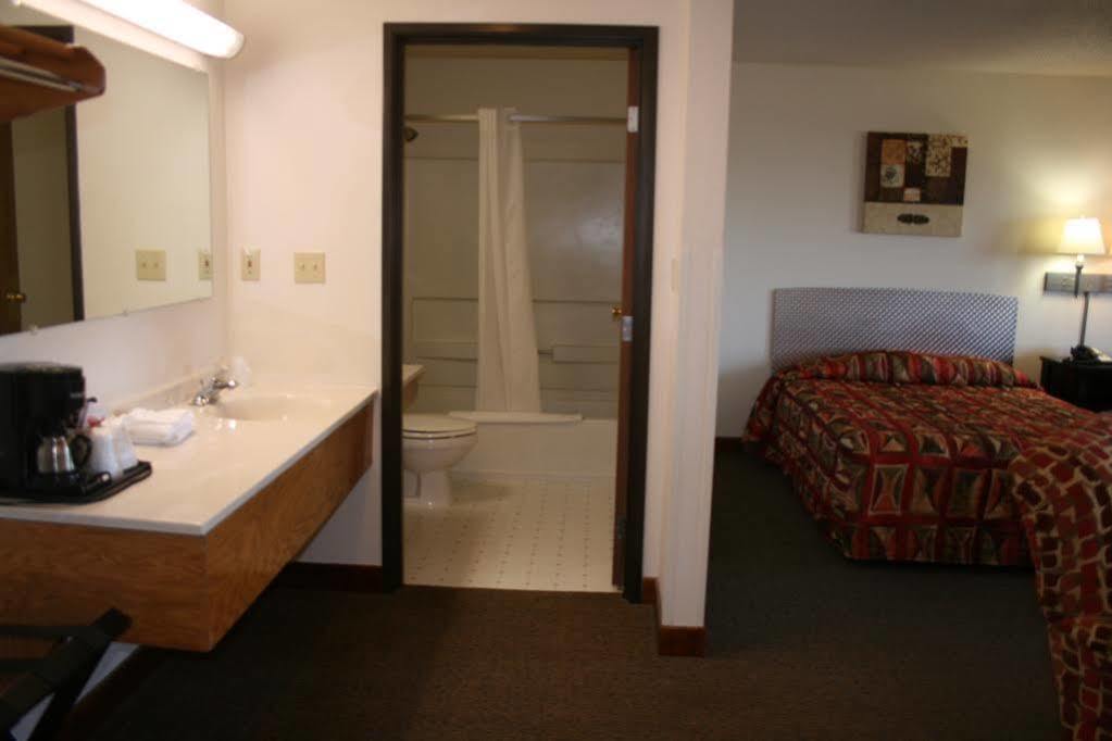 Heritage Inn Express Marysville Bagian luar foto